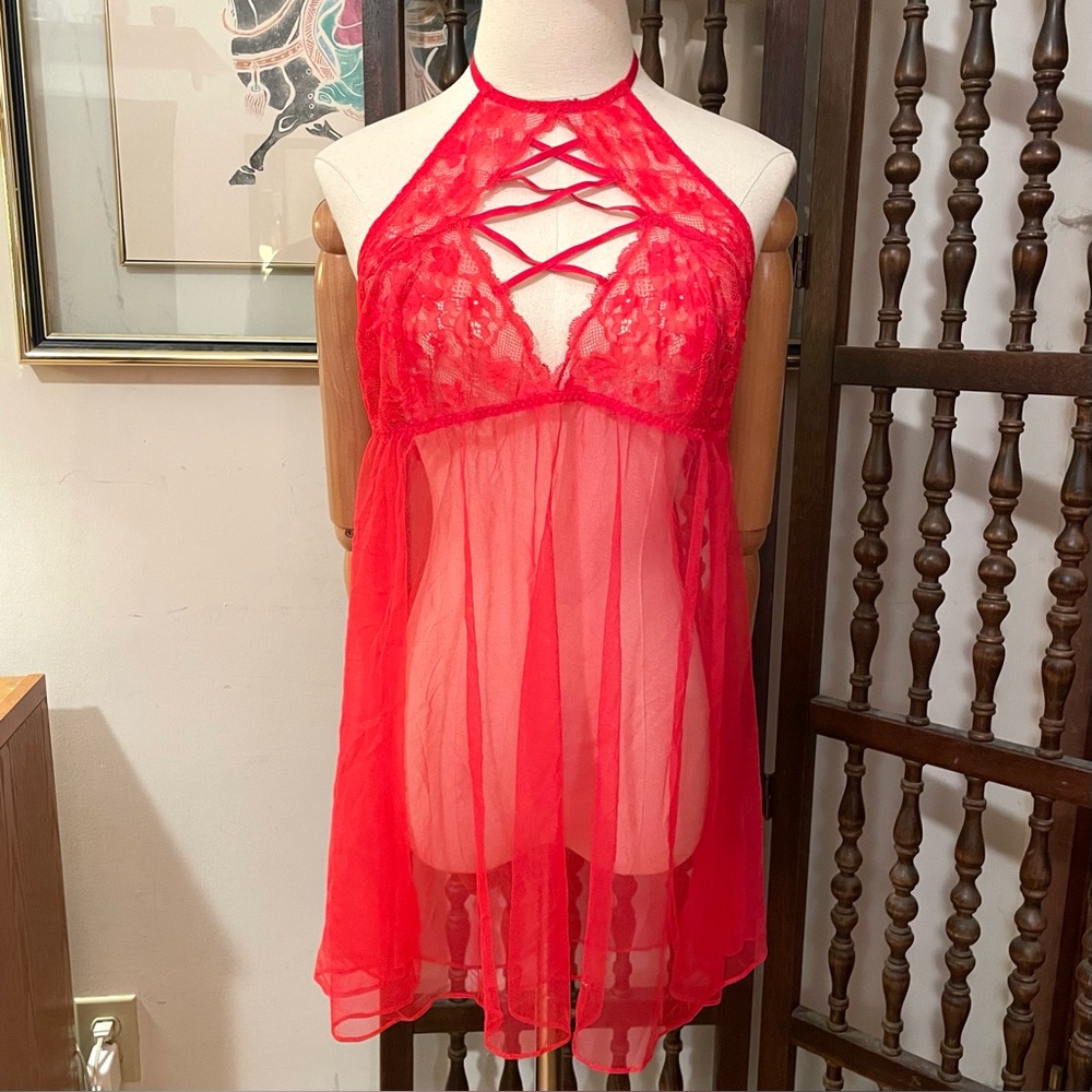 VICTORIA’S SECRET Red Lace Strappy Keyhole Halter Babydoll Open Mini Dress